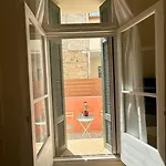 Villa Detached House,with Courtyard And Fast Wi-fi In The Centre *