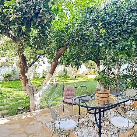 Detached House,with Courtyard And Fast Wi-fi In The Centre Villa Kalamata