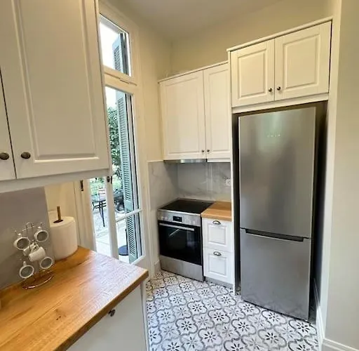 Detached House,with Courtyard And Fast Wi-fi In The Centre Villa *